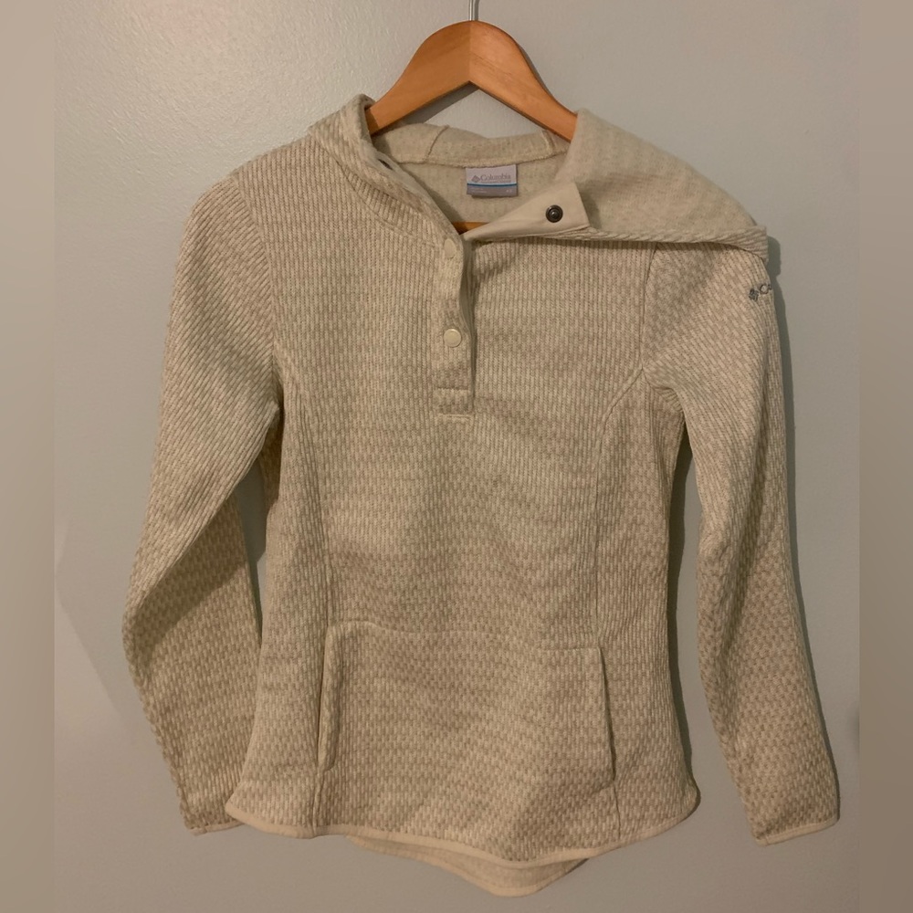 Columbia women light sweatshirt